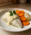Vārīta zivs majonēzes mērcē