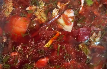 Biešu zupa ar cūkgaļu
