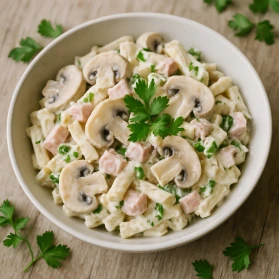 Vārītu sēņu salāti ar makaroniem